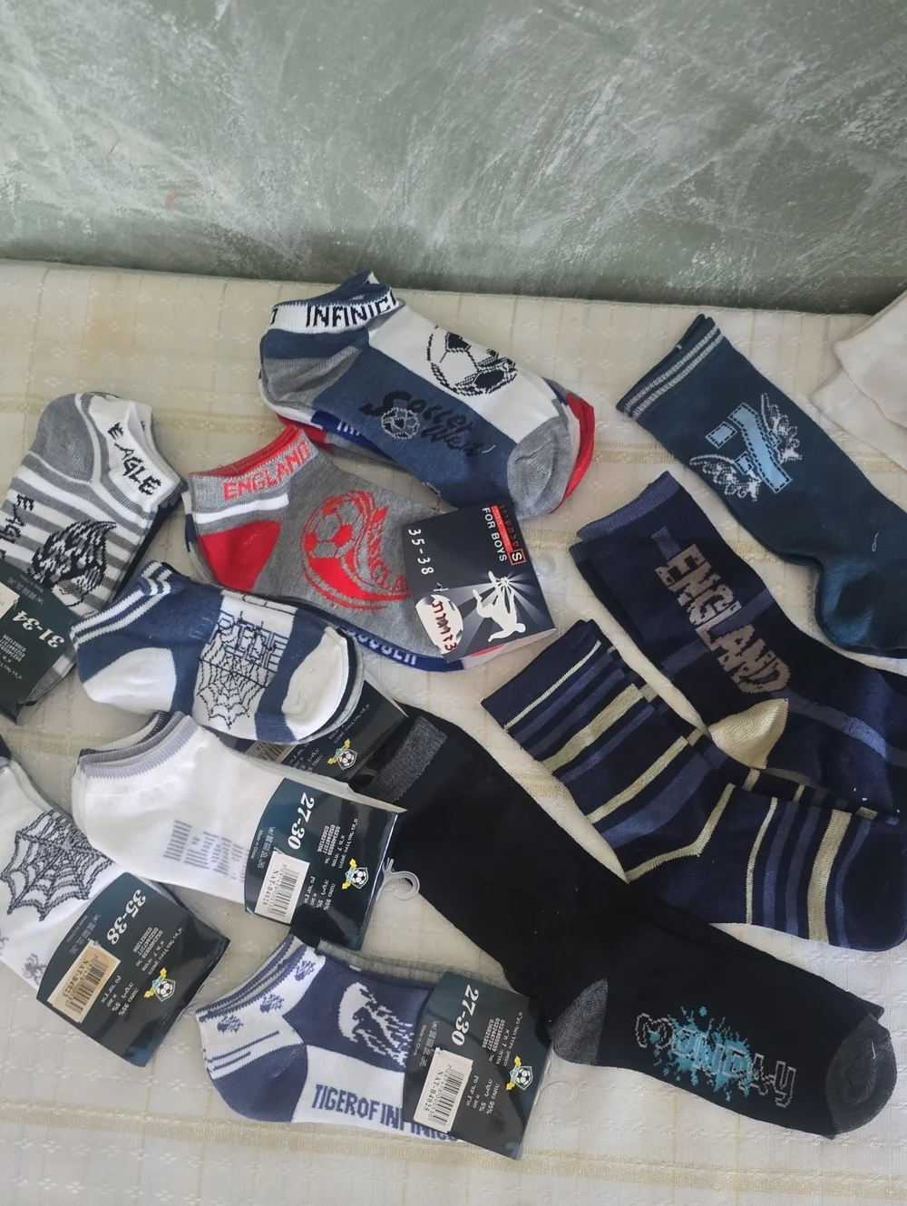 Kids Boys Assorted Athletic Socks - Multipack, 26 Pairs New